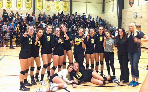 Como's volleyball won the City Conference. 