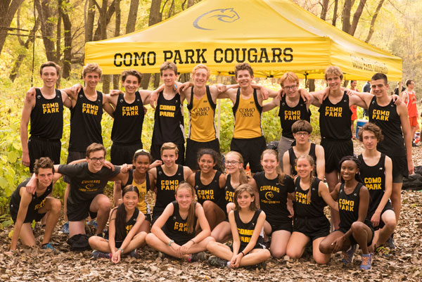  Members of the Como Park Cross Country program celebrated victories for the boys’ and girls’ varsity teams at the Pike Island Invitational on Oct. 11. Photo by Carl Stover